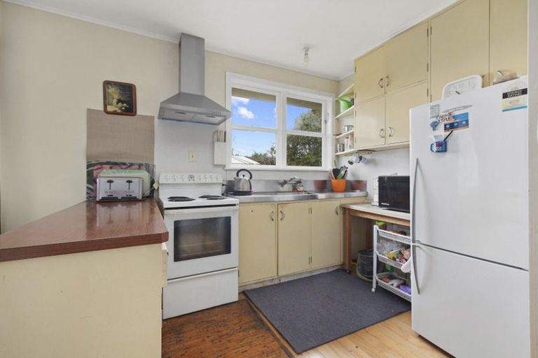 Photo of property in 35 Toru Road, Paraparaumu Beach, Paraparaumu, 5032
