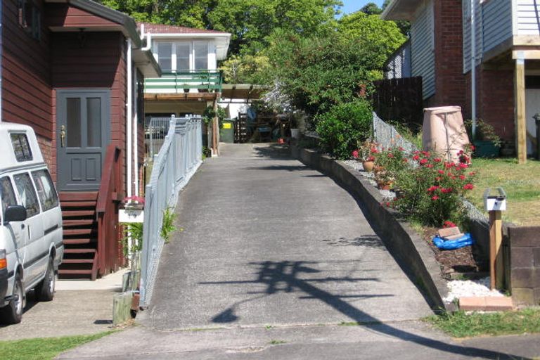 Photo of property in 9 Hepper Street, New Lynn, Auckland, 0600