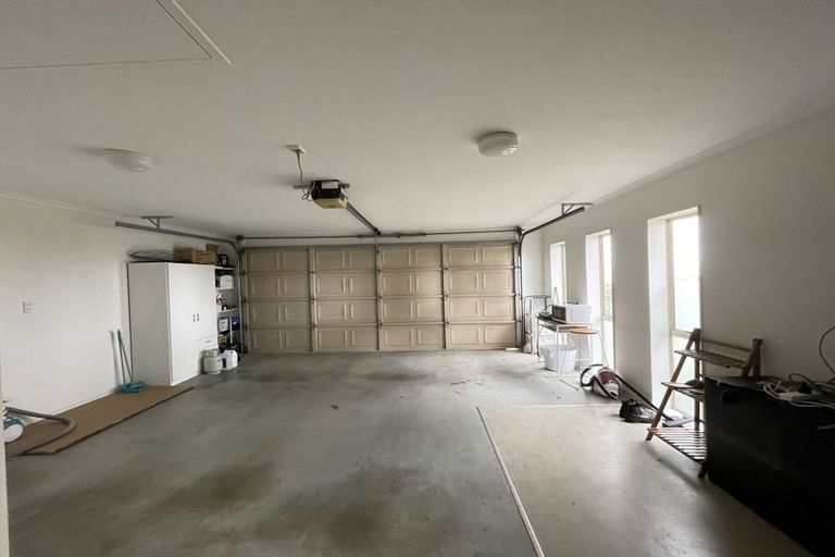 Photo of property in 30 Venus Place, Half Moon Bay, Auckland, 2012