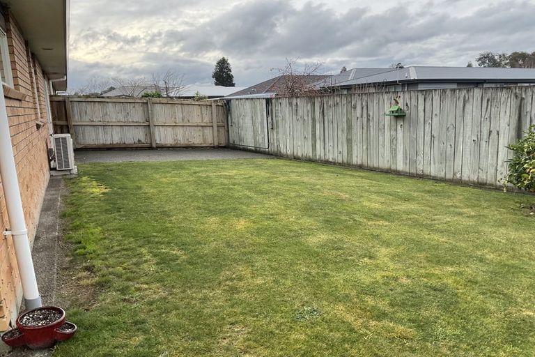 Photo of property in Holdsworth Villas, 26/2 William Donald Drive, Solway, Masterton, 5810