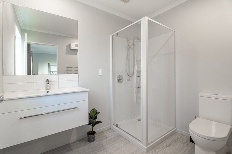 Photo of property in 20 George West Square West, Wigram, Christchurch, 8025