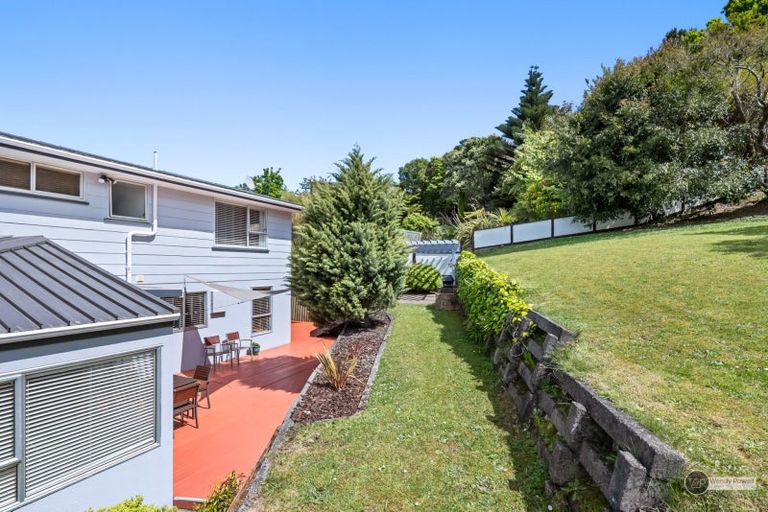 Photo of property in 74 Tirohanga Road, Tirohanga, Lower Hutt, 5010