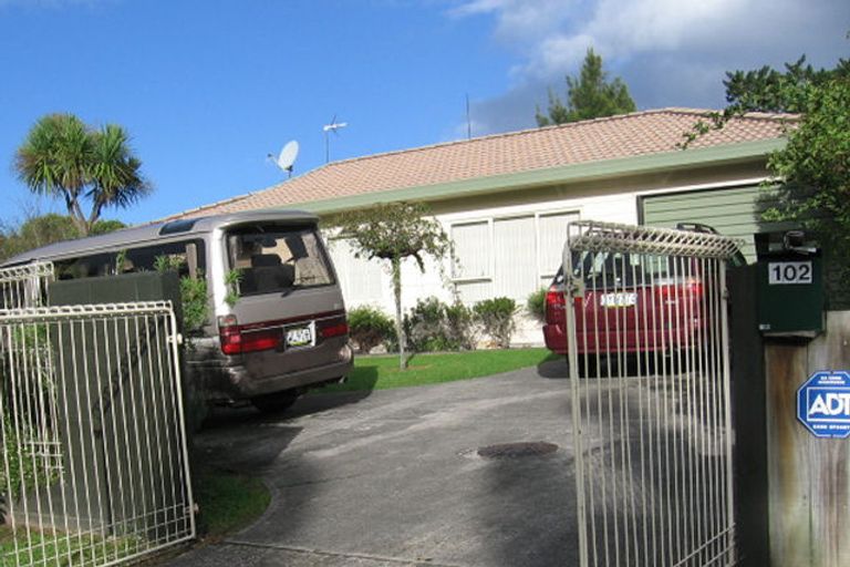 Photo of property in 102 Glen Road, Ranui, Auckland, 0612