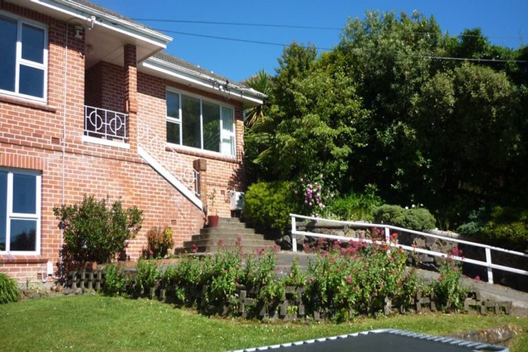 Photo of property in 7 The Drive, Tawa, Wellington, 5028