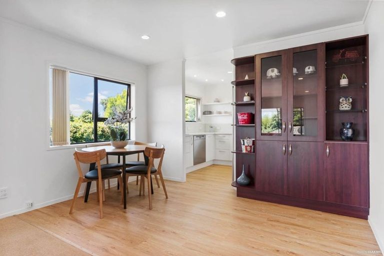 Photo of property in 56b Highland Park Drive, Highland Park, Auckland, 2010