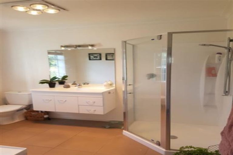 Photo of property in 23 Awanui Street, Merrilands, New Plymouth, 4312