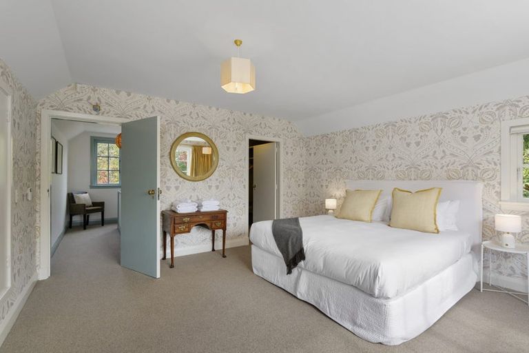 Photo of property in 16 Desmond Street, Merivale, Christchurch, 8014