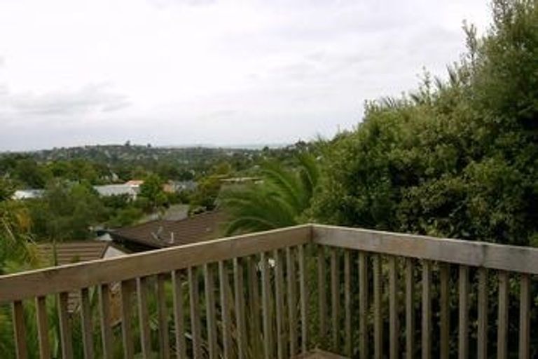 Photo of property in 41a Palliser Lane, Browns Bay, Auckland, 0632
