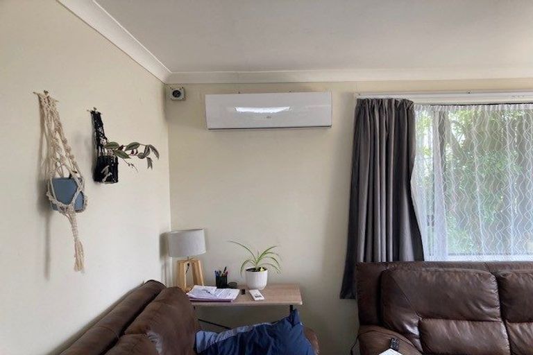 Photo of property in 25 Hiwi Crescent, Titahi Bay, Porirua, 5022