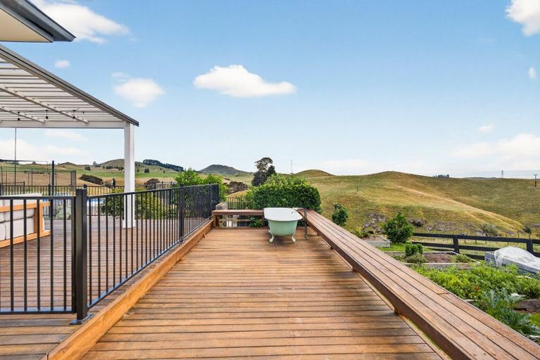 Photo of property in 1222 Taihape Road, Sherenden, Hastings, 4179