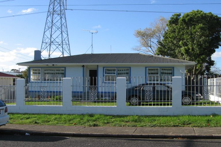 Photo of property in 14 Everitt Road, Otara, Auckland, 2023