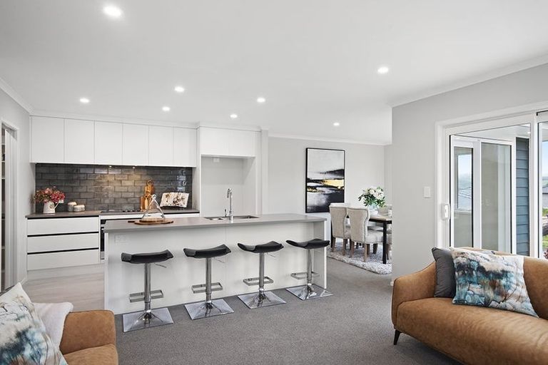 Photo of property in 8 Paul Way, Pokeno, 2402