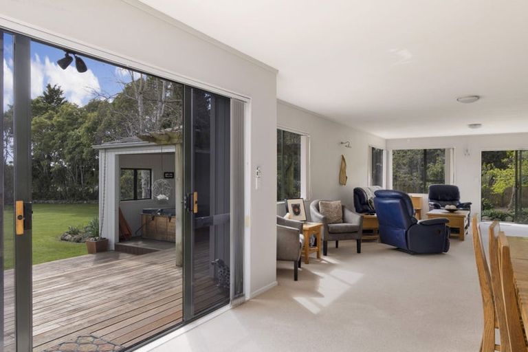 Photo of property in 225 Waitohu Valley Road, Otaki, 5583