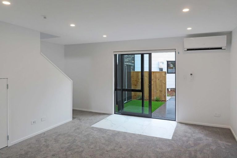 Photo of property in 2/123 Cambridge Terrace, Fairfield, Lower Hutt, 5011