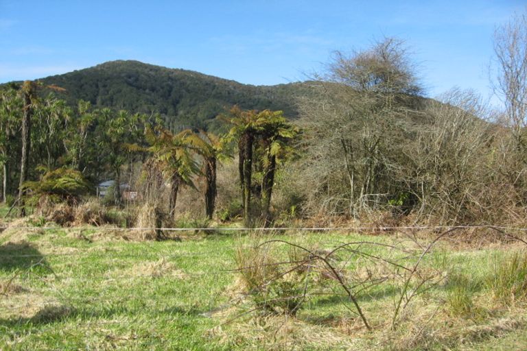 Photo of property in 13 Cambridge Street, Taylorville, Greymouth, 7805