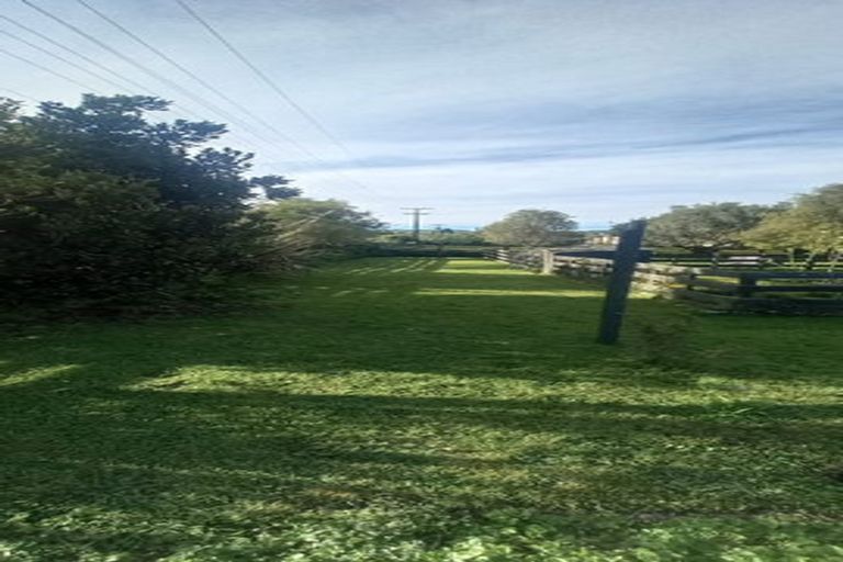 Photo of property in 21 Neill Road, Matawai, 4092