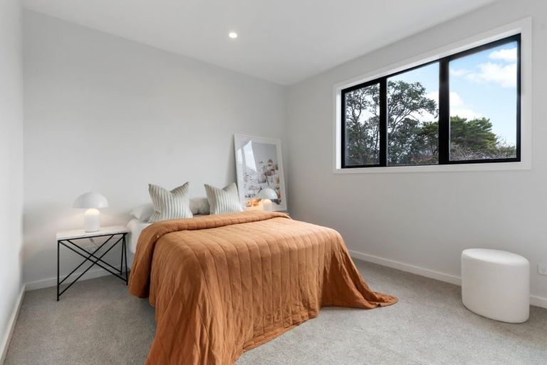 Photo of property in 9a Kowhai Street, Tawa, Wellington, 5028