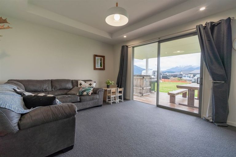 Photo of property in 35 Pounamu Drive, Te Anau, 9600