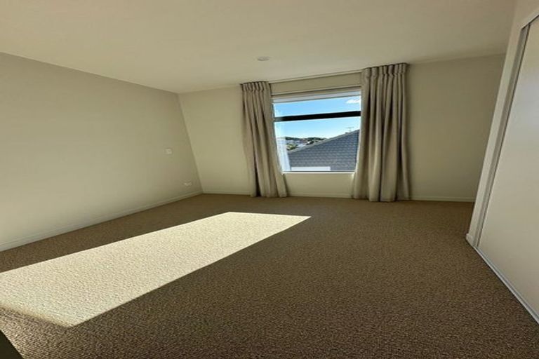 Photo of property in 2/65 Strathmore Avenue, Strathmore Park, Wellington, 6022