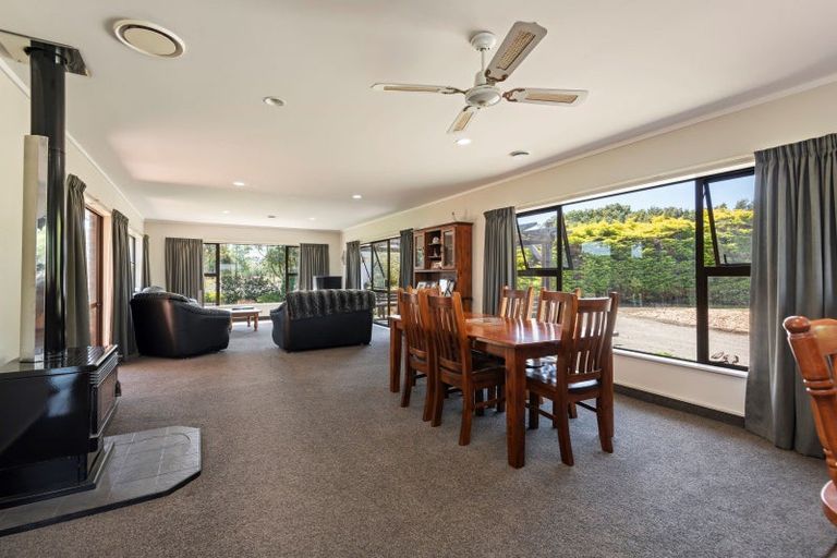 Photo of property in 168 Parewanui Road, Bulls, 4894