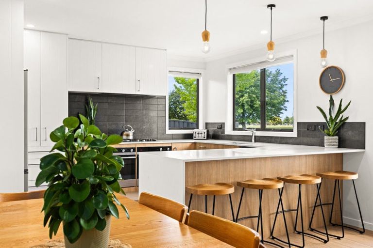 Photo of property in 114 Freyberg Avenue, Tamatea, Napier, 4112