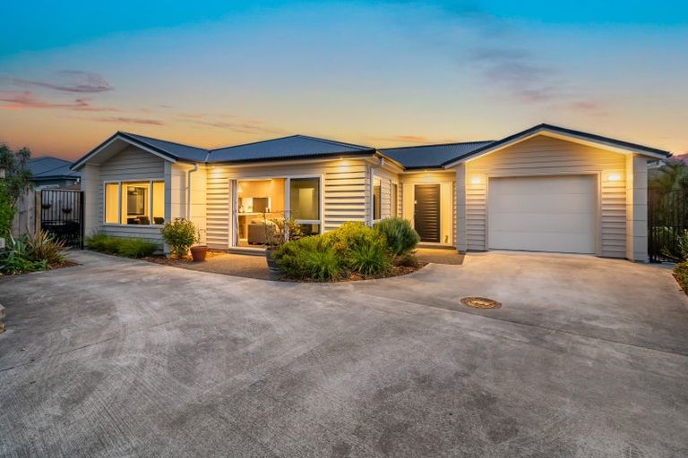 Photo of property in 22 Ruahine Street, Trentham, Upper Hutt, 5018