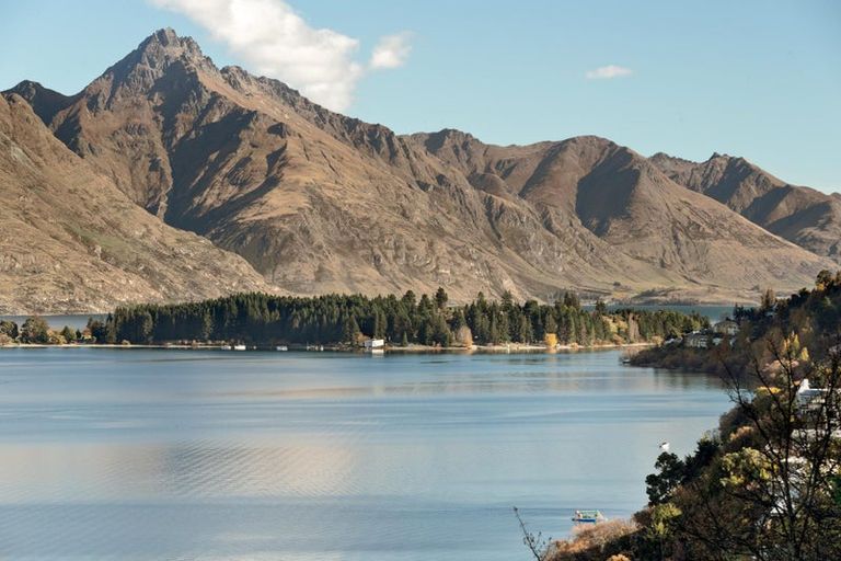 Photo of property in 10 Snowy Place, Frankton, 9300