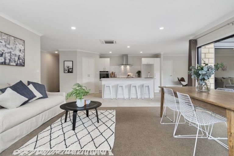 Photo of property in 250 Hamurana Road, Omokoroa, 3114