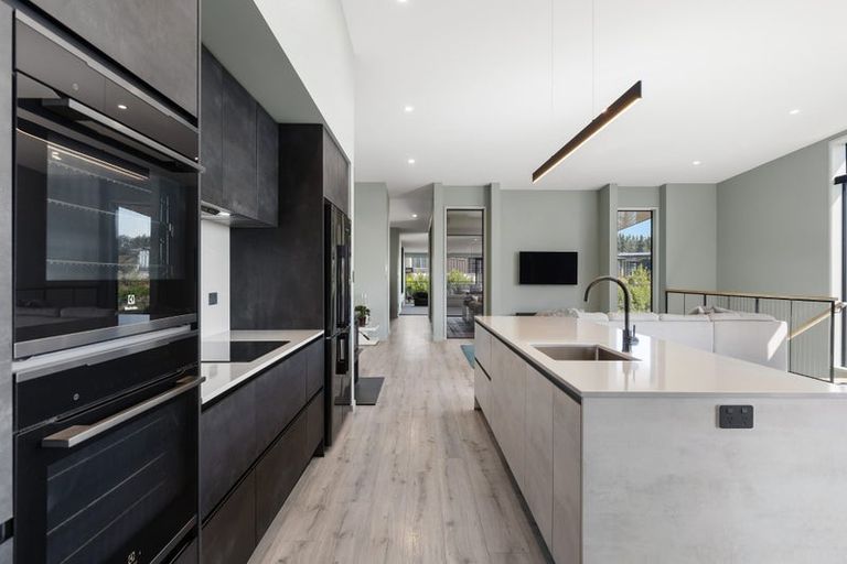 Photo of property in 13 Redmund Spur Road, Kennedys Bush, Christchurch, 8025