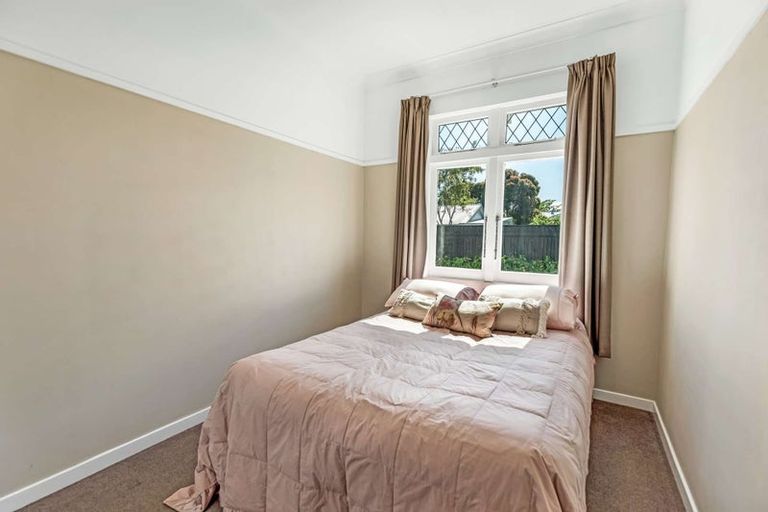 Photo of property in 42 Limbrick Street, Terrace End, Palmerston North, 4410
