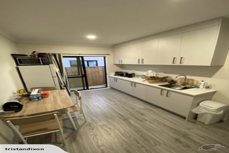 Photo of property in 6 Kakabeak Way, Takanini, 2110