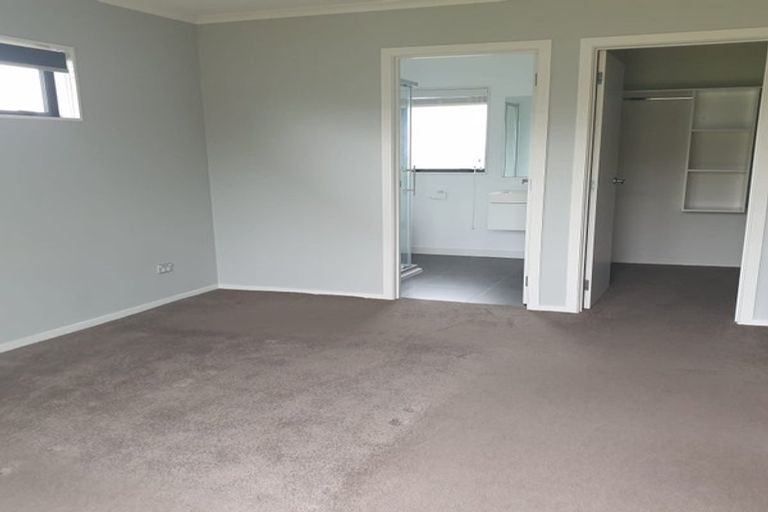 Photo of property in 15 Hector Drive, Rototuna North, Hamilton, 3210