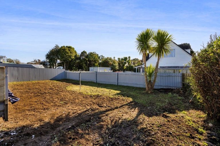 Photo of property in 84 Regan Street, Stratford, 4332