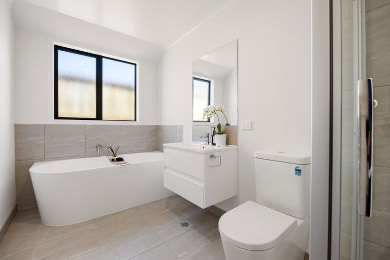 Photo of property in 38 Scenic Rise, Rototuna North, 3281