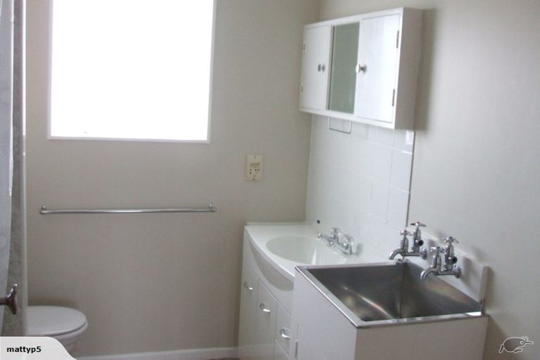 Photo of property in 65 Freyberg Street, Lyall Bay, Wellington, 6022