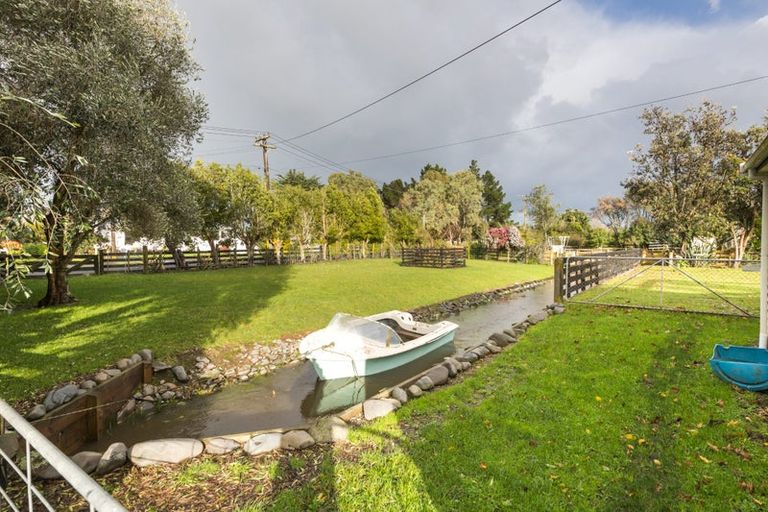 Photo of property in 24 Gorton Street, Bulls, 4818