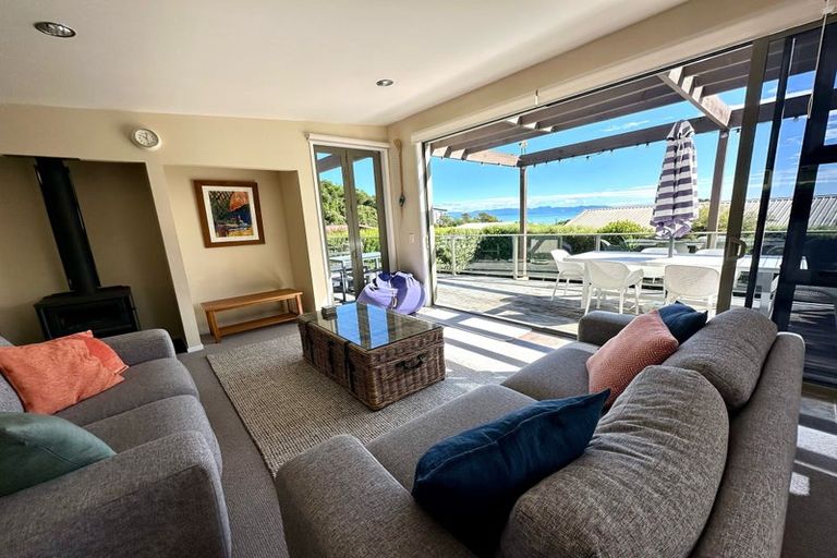 Photo of property in 21 Nyhane Drive, Ligar Bay, Takaka, 7183