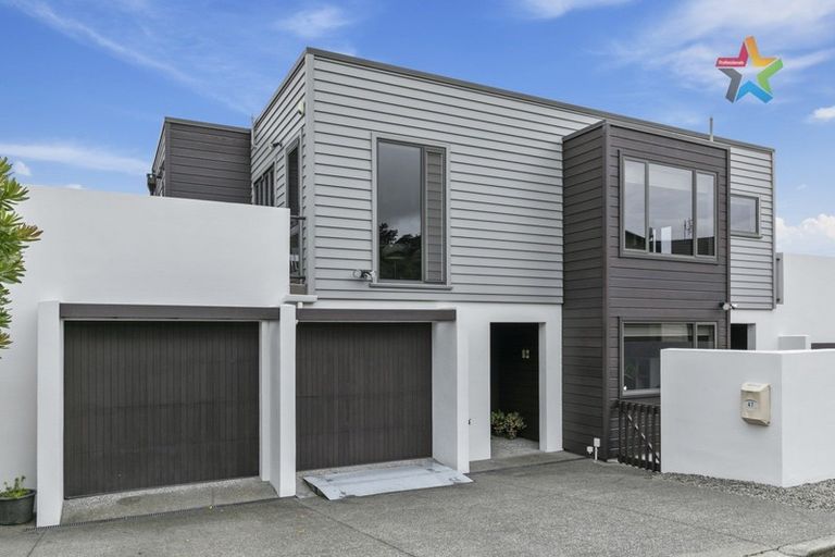 Photo of property in 47 Arahiwi Grove, Tirohanga, Lower Hutt, 5010