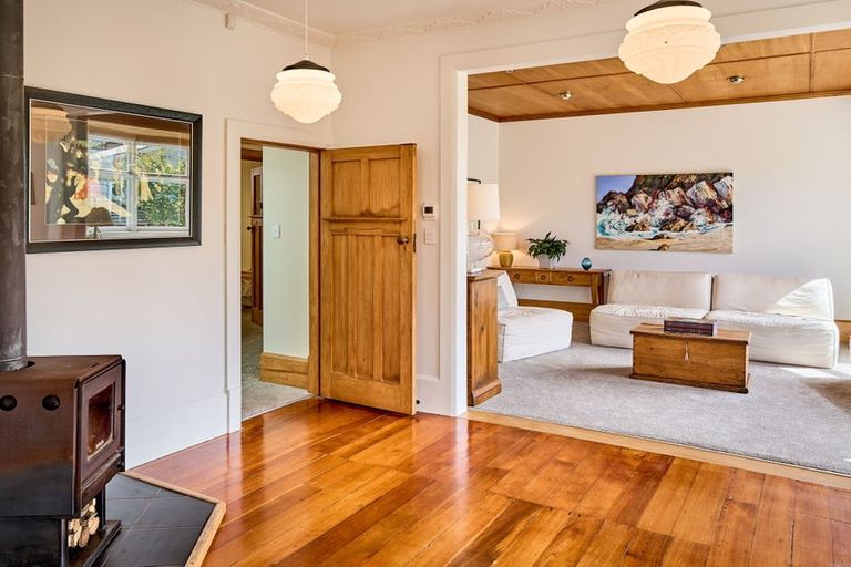 Photo of property in 7 Lochiel Road, Khandallah, Wellington, 6035