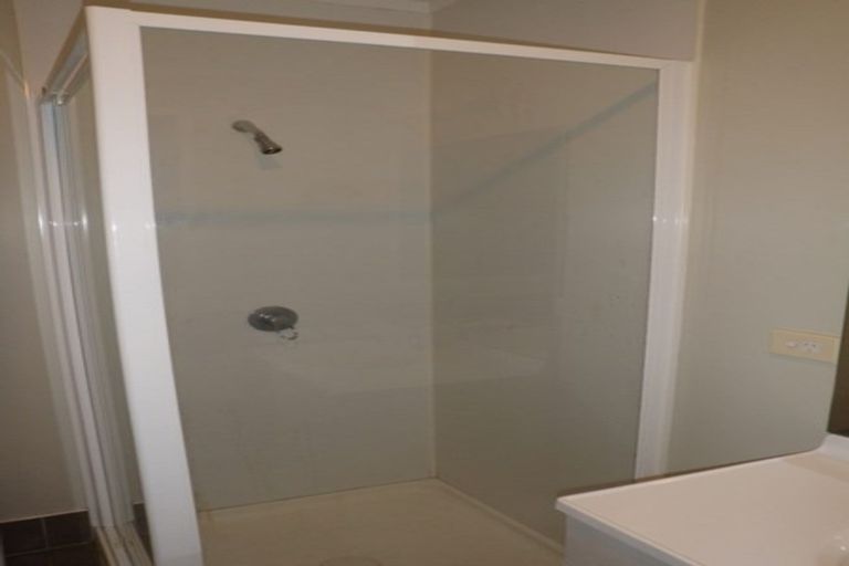 Photo of property in 19 Jadewynn Drive, Massey, Auckland, 0614