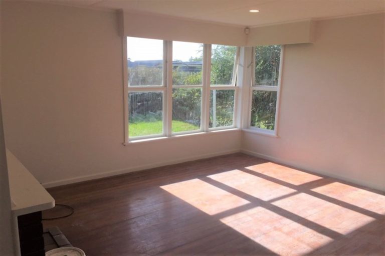 Photo of property in 43 Miranda Street, Avondale, Auckland, 0600
