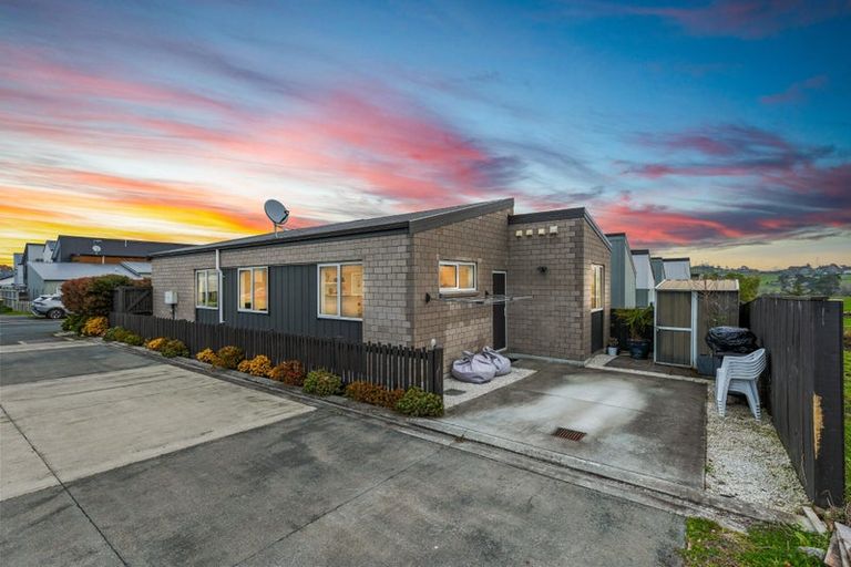 Photo of property in 51 Matakohe Road, Westgate, Auckland, 0814