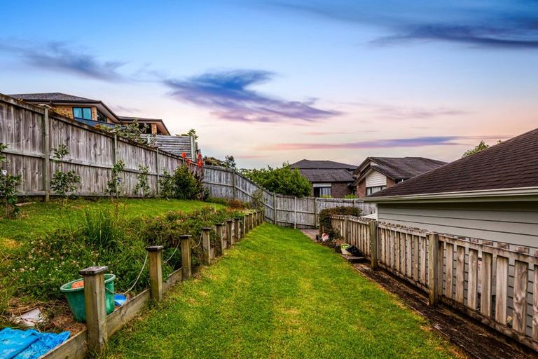 Photo of property in 9 Korihi Drive, Swanson, Auckland, 0614