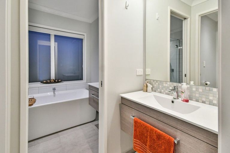 Photo of property in 126 Hillpark Drive, Pokeno, 2402