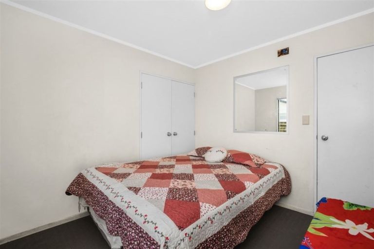 Photo of property in 28a Barneys Farm Road, Clendon Park, Auckland, 2103