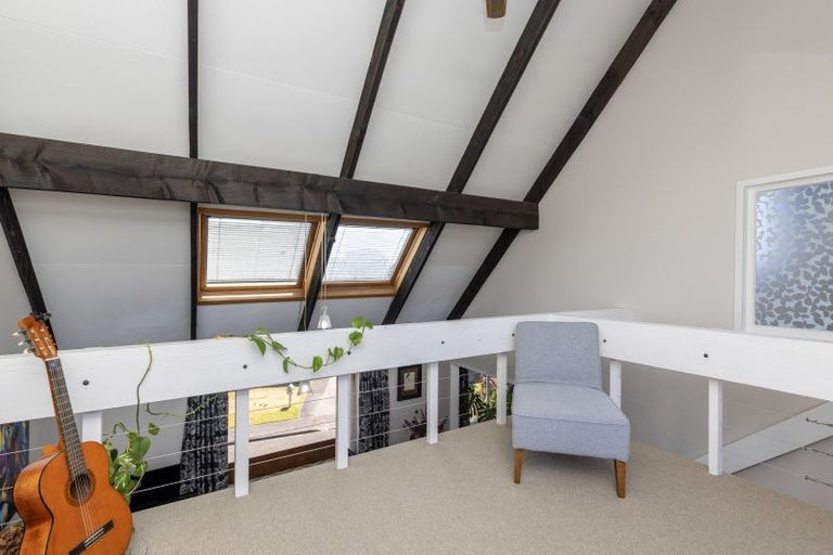 Photo of property in 2 Bermuda Grove, Paraparaumu Beach, Paraparaumu, 5032