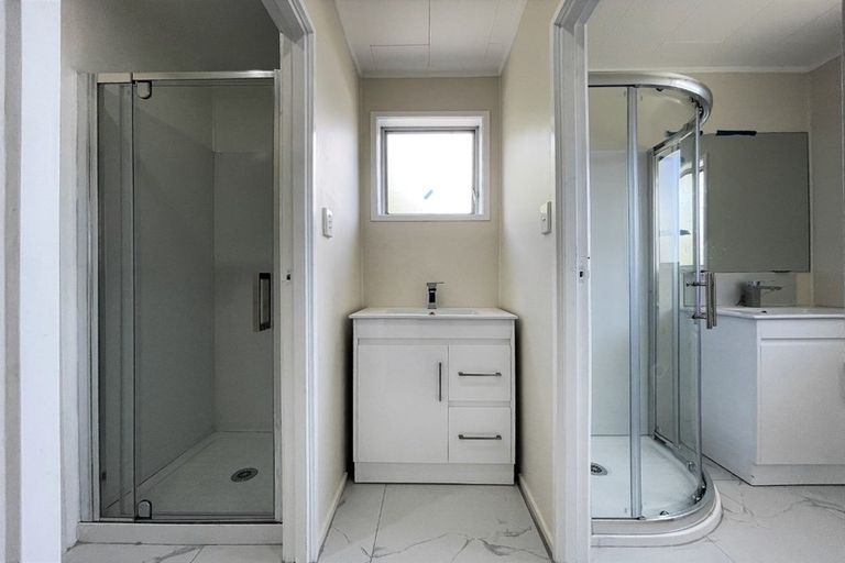 Photo of property in 13 Cockayne Crescent, Sunnynook, Auckland, 0620