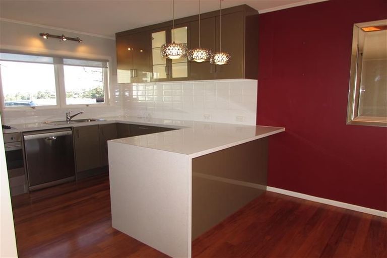 Photo of property in 2/53 Church Street, Northcote Point, Auckland, 0627