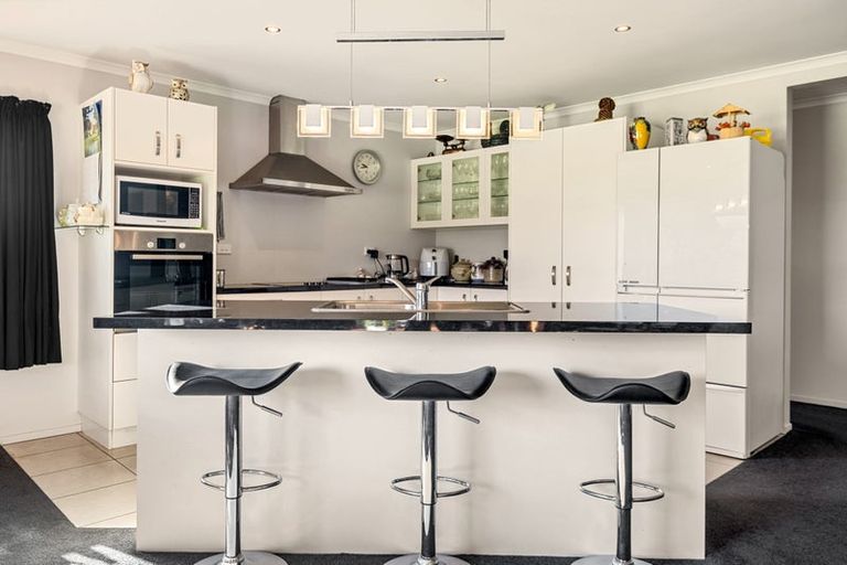 Photo of property in 2 Joll Street, Waitara, 4383