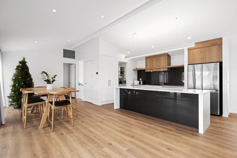 Photo of property in 336a Oceanbeach Road, Mount Maunganui, 3116